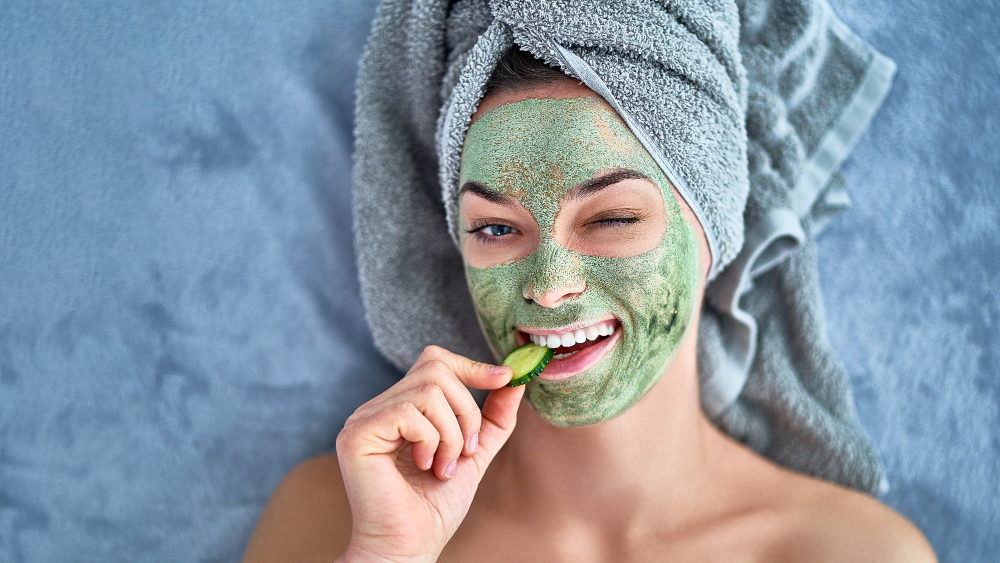 Läs mer om artikeln Hemmagjorda ansiktsmasker – 6 effektiva recept